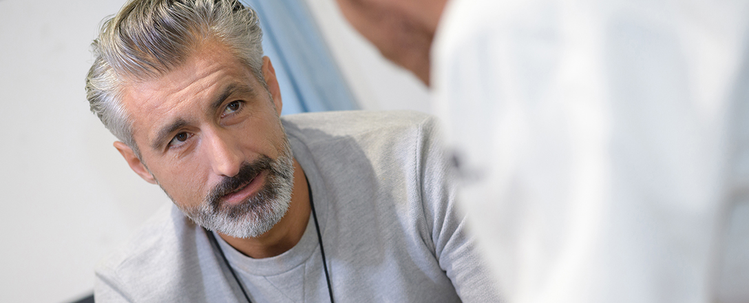 Mann bei Vorsorgeuntersuchung